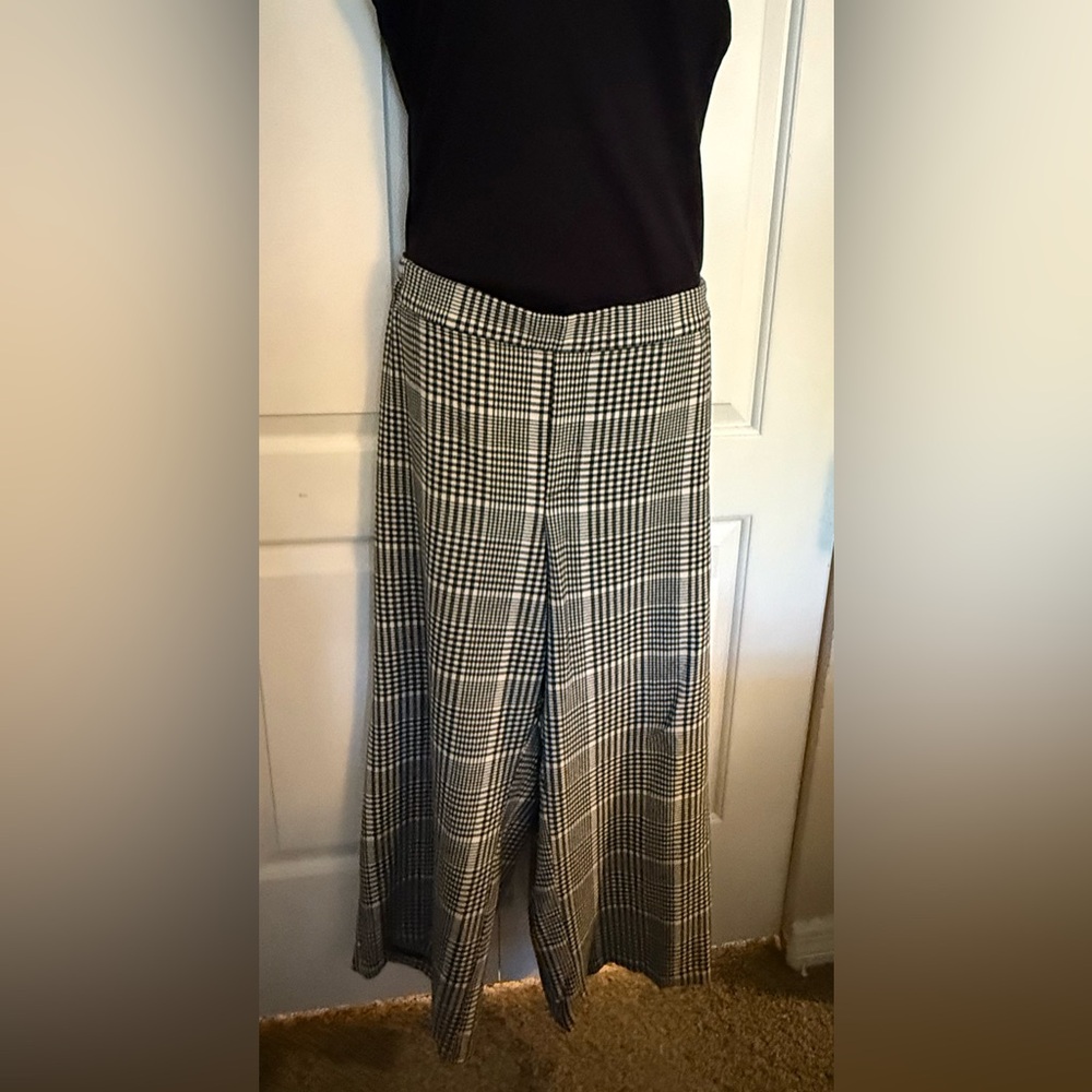 Old Navy Monochrome Checkered Pants